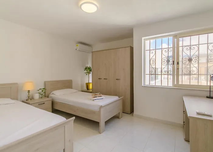 Casa de hóspedes Swieqi With Shared Facilities 107 Is-Swieqi