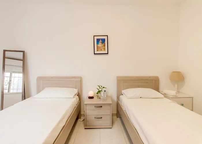 Casa de hóspedes Swieqi With Shared Facilities 107 Is-Swieqi