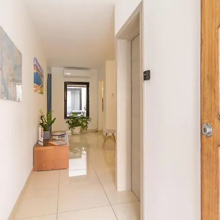 Swieqi With Shared Facilities 107 - Happy Konukevi Is-Swieqi