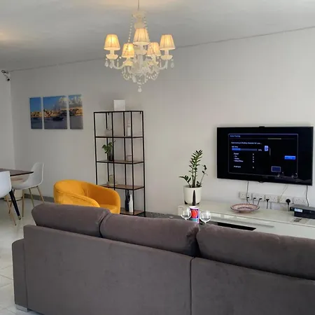 Swieqi With Shared Facilities 107 - Happy Is-Swieqi