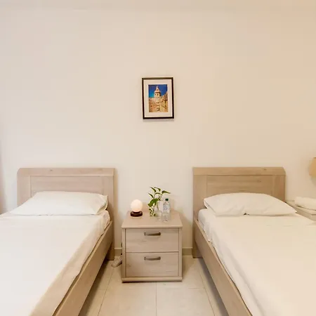 Gæstehus Swieqi With Shared Facilities 107 Is-Swieqi