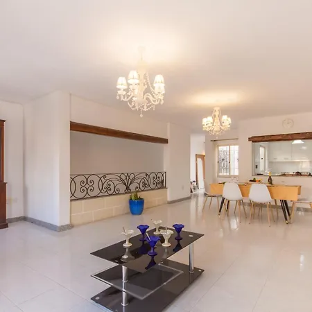 Gæstehus Swieqi With Shared Facilities 107