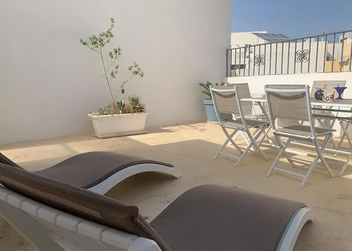 Swieqi With Shared Facilities 107 *